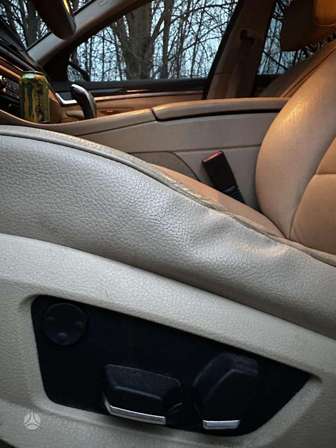 BMW 525, 3.0 l., Седан
