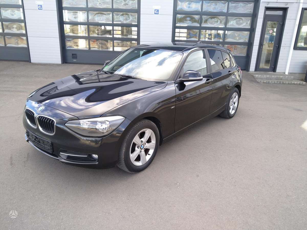 BMW 118, 2.0 l., hatchback