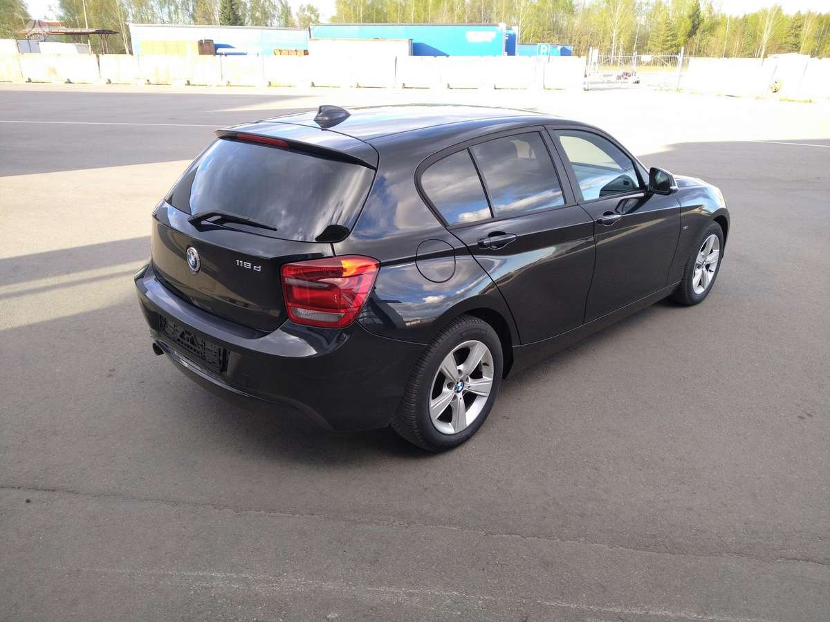 BMW 118, 2.0 l., hatchback