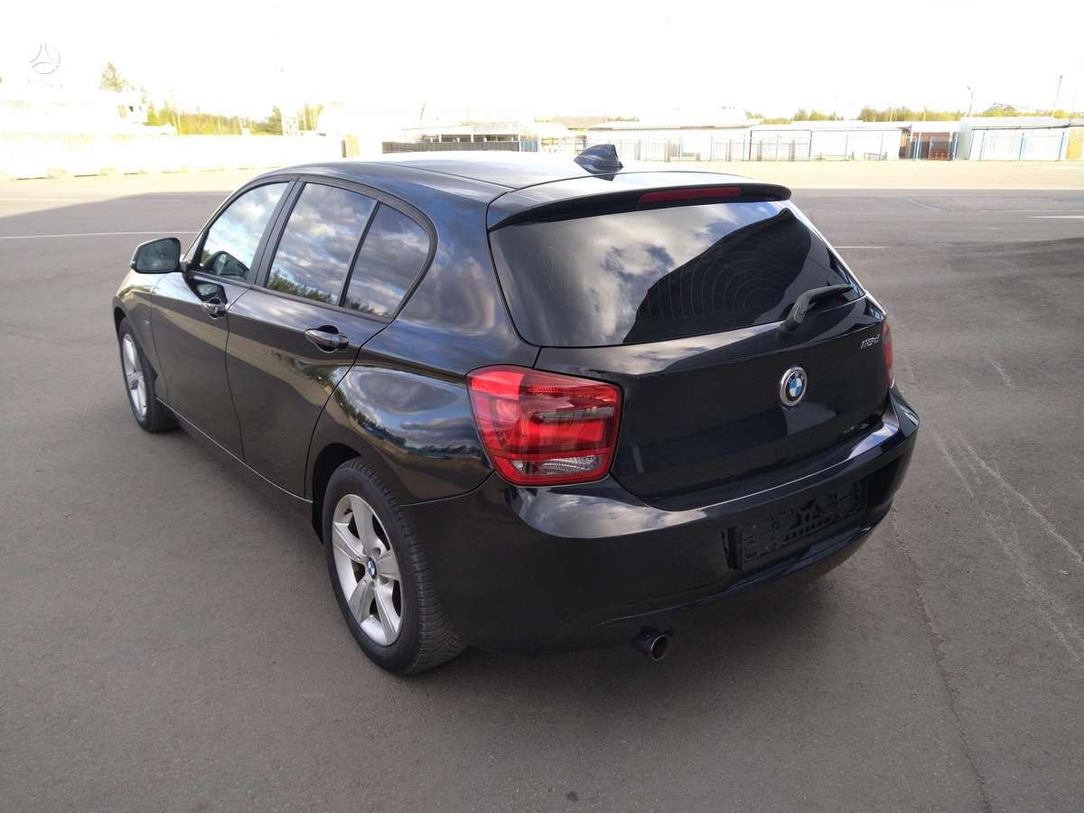 BMW 118, 2.0 l., hatchback