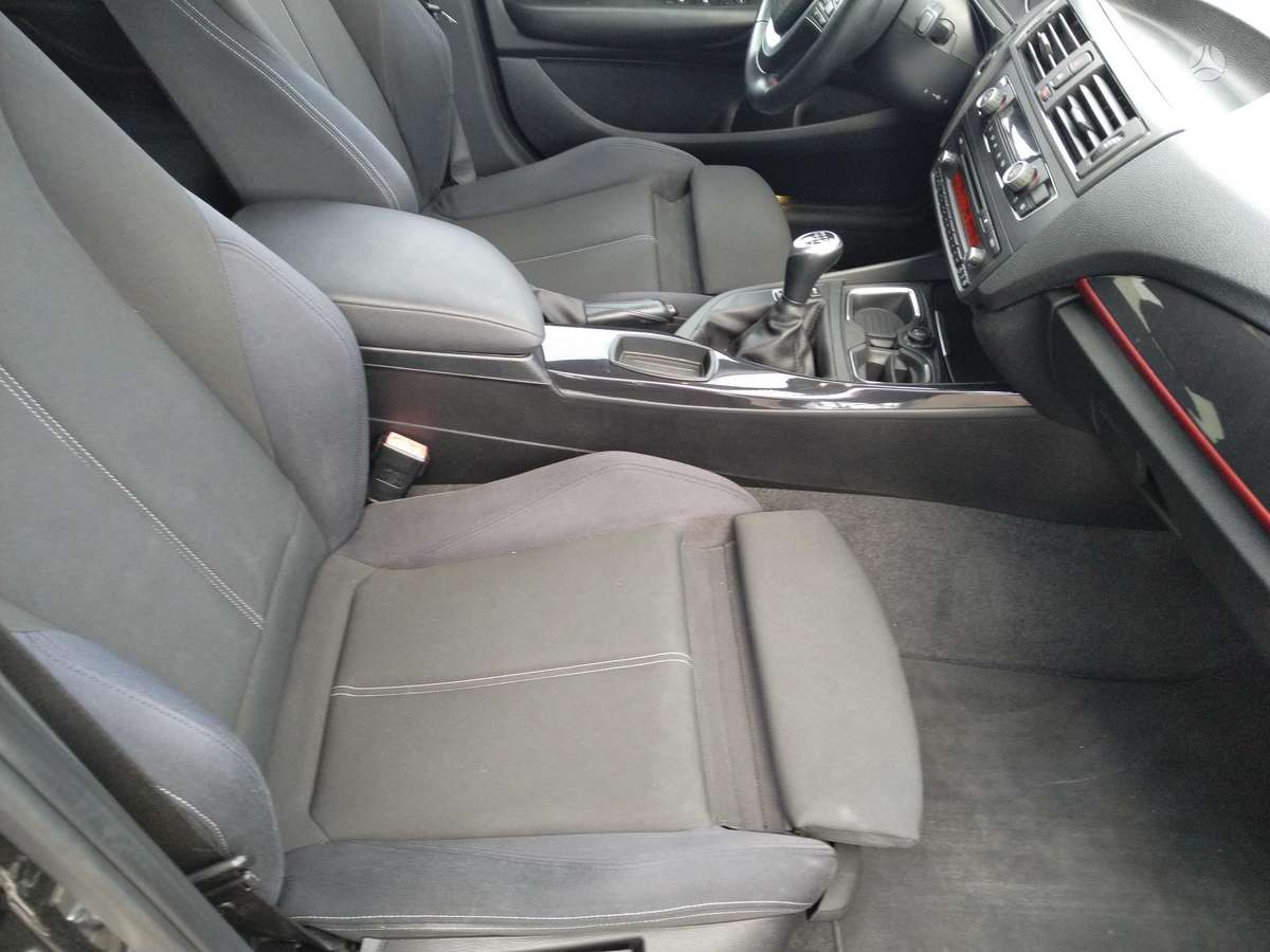 BMW 118, 2.0 l., hatchback