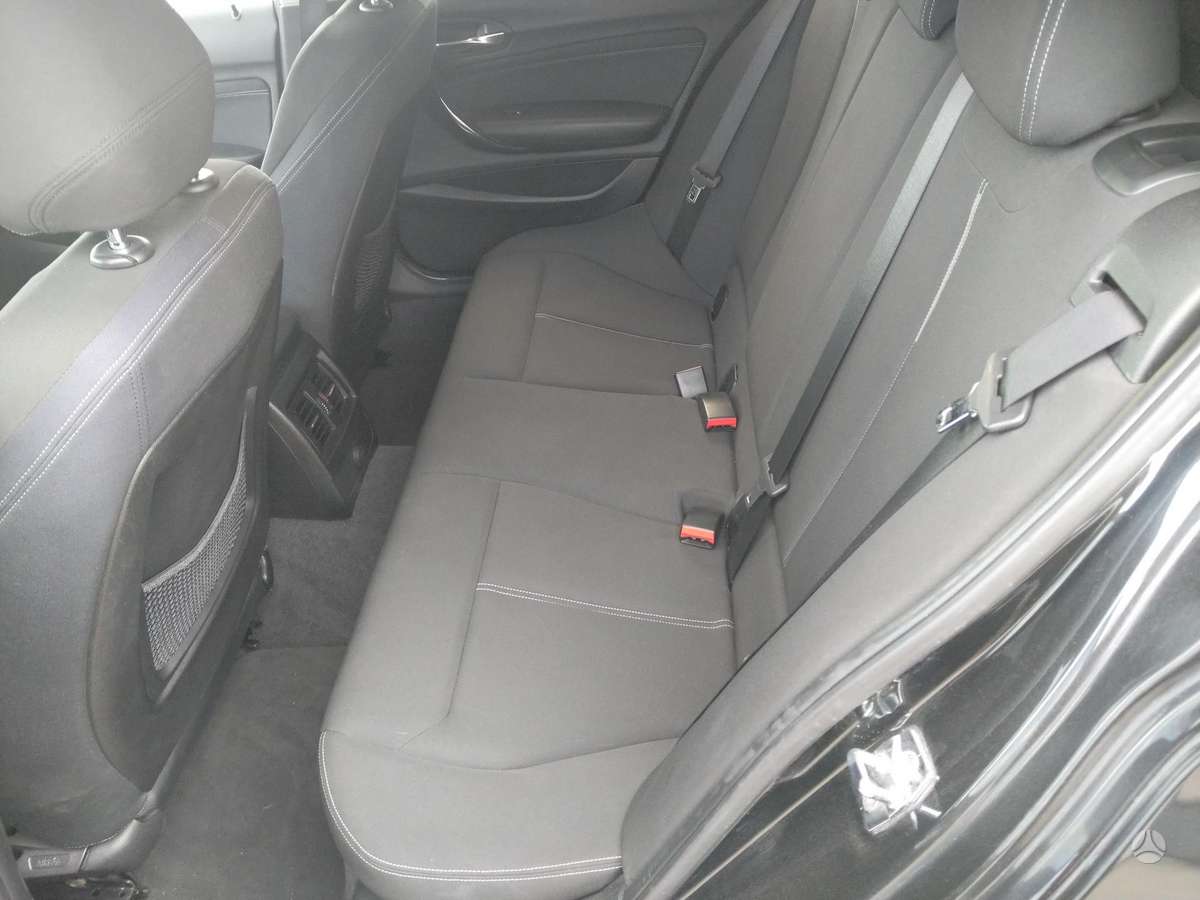 BMW 118, 2.0 l., hatchback