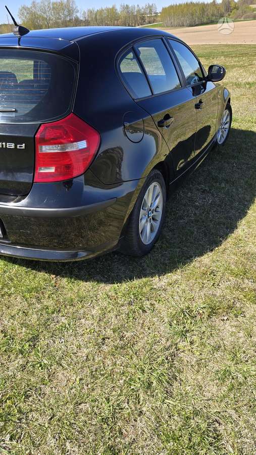 BMW 118, 2.0 l., Хэтчбек