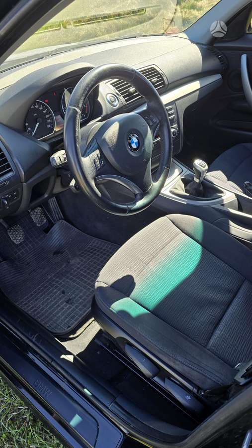 BMW 118, 2.0 l., hatchback