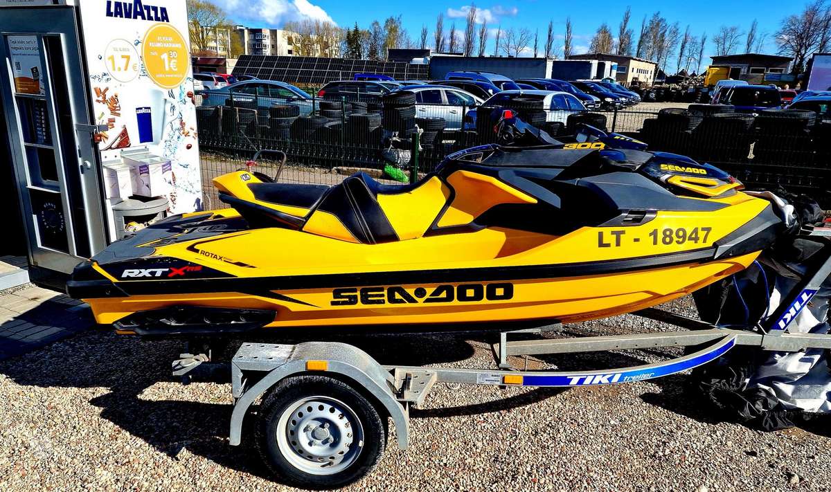 Sea-Doo RXT XRS, водные мотоциклы