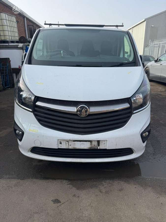 Opel Vivaro, грузовые микроавтобусы