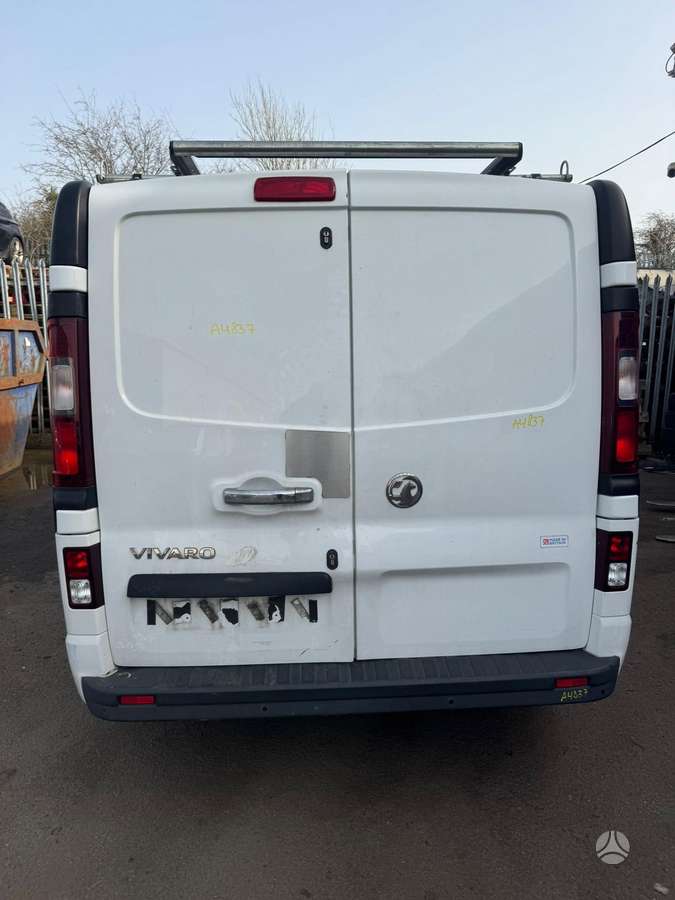 Opel Vivaro, грузовые микроавтобусы