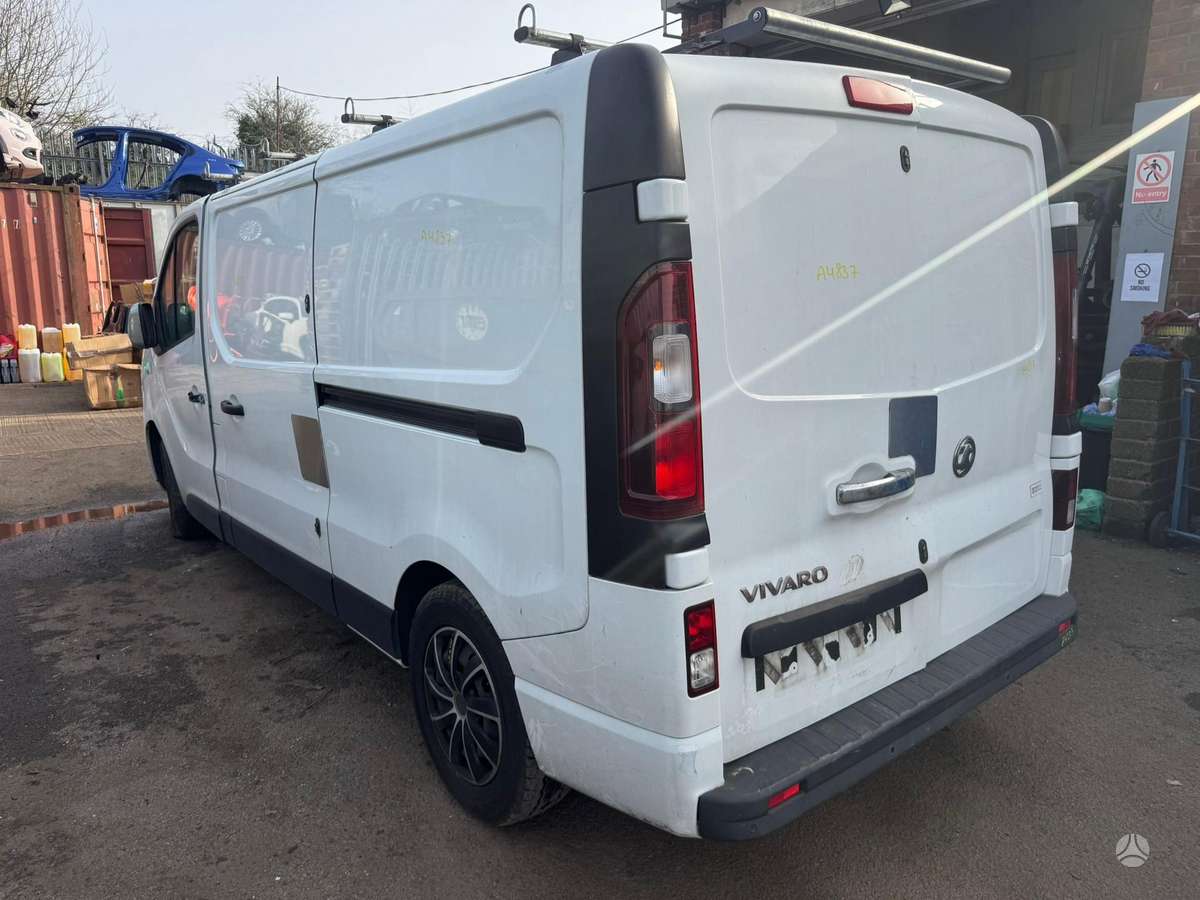 Opel Vivaro, cargo vans