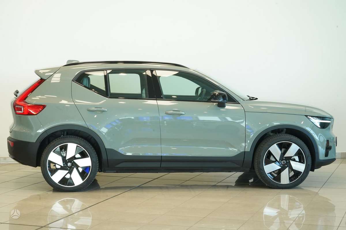 Volvo EX40 - 2