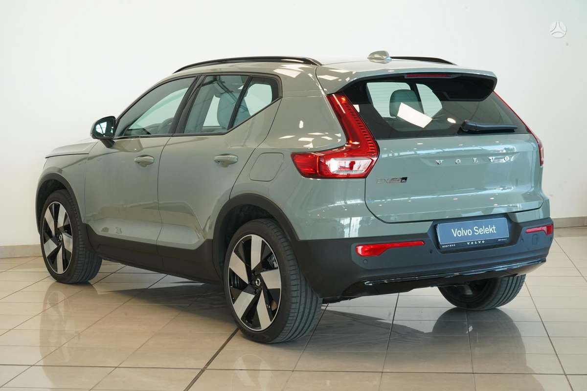 Volvo EX40 - 3