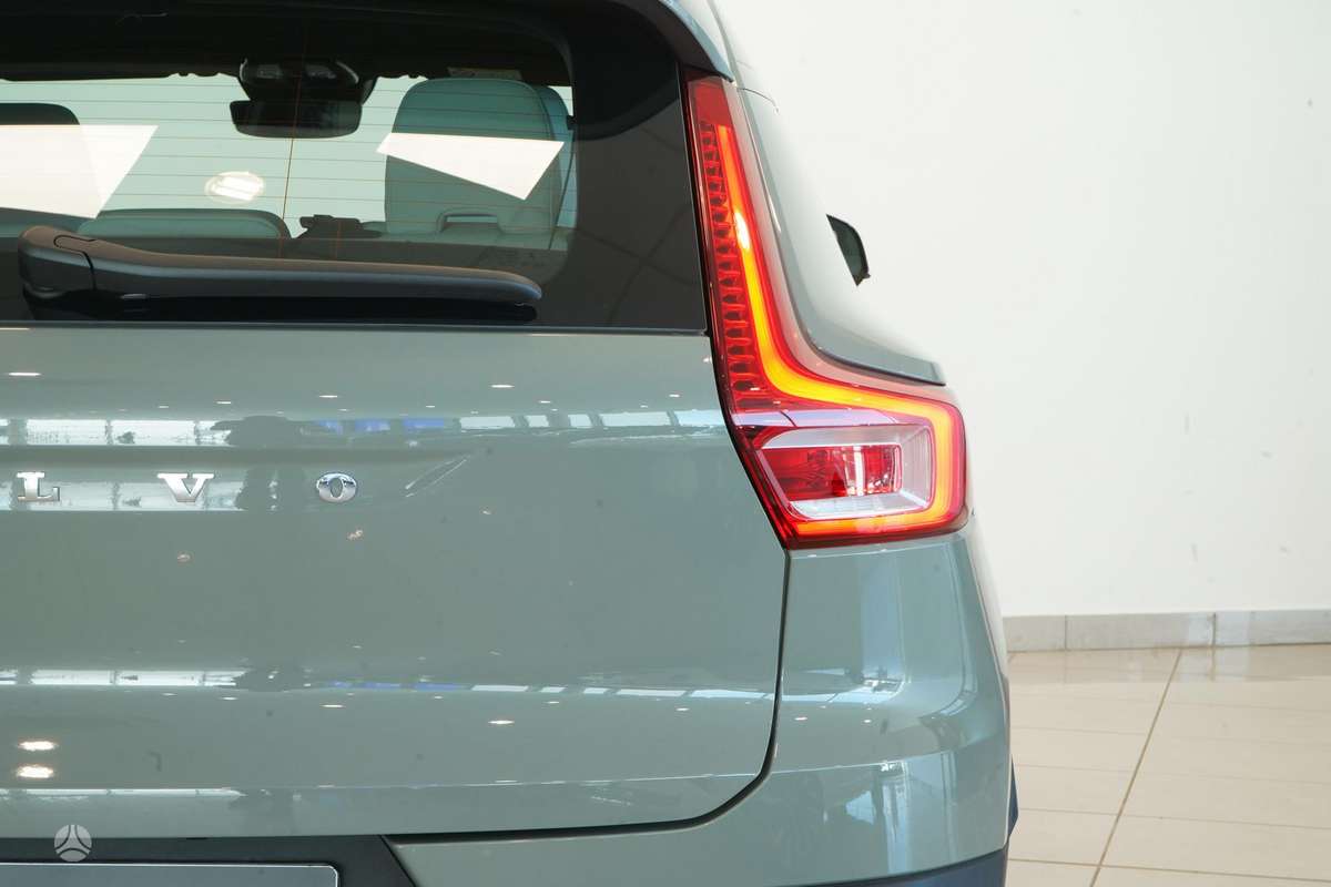 Volvo EX40 - 7