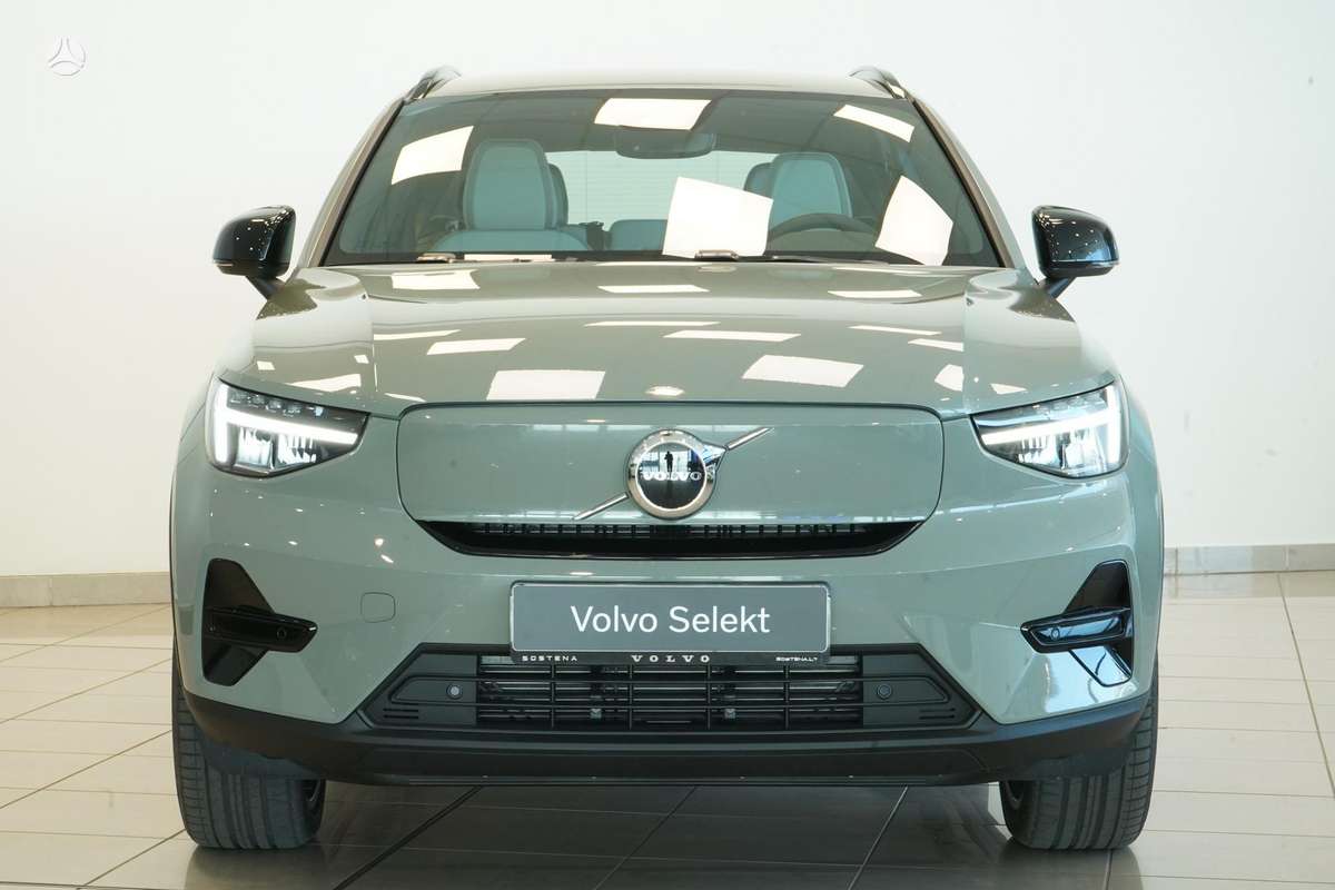 Volvo EX40 - 4