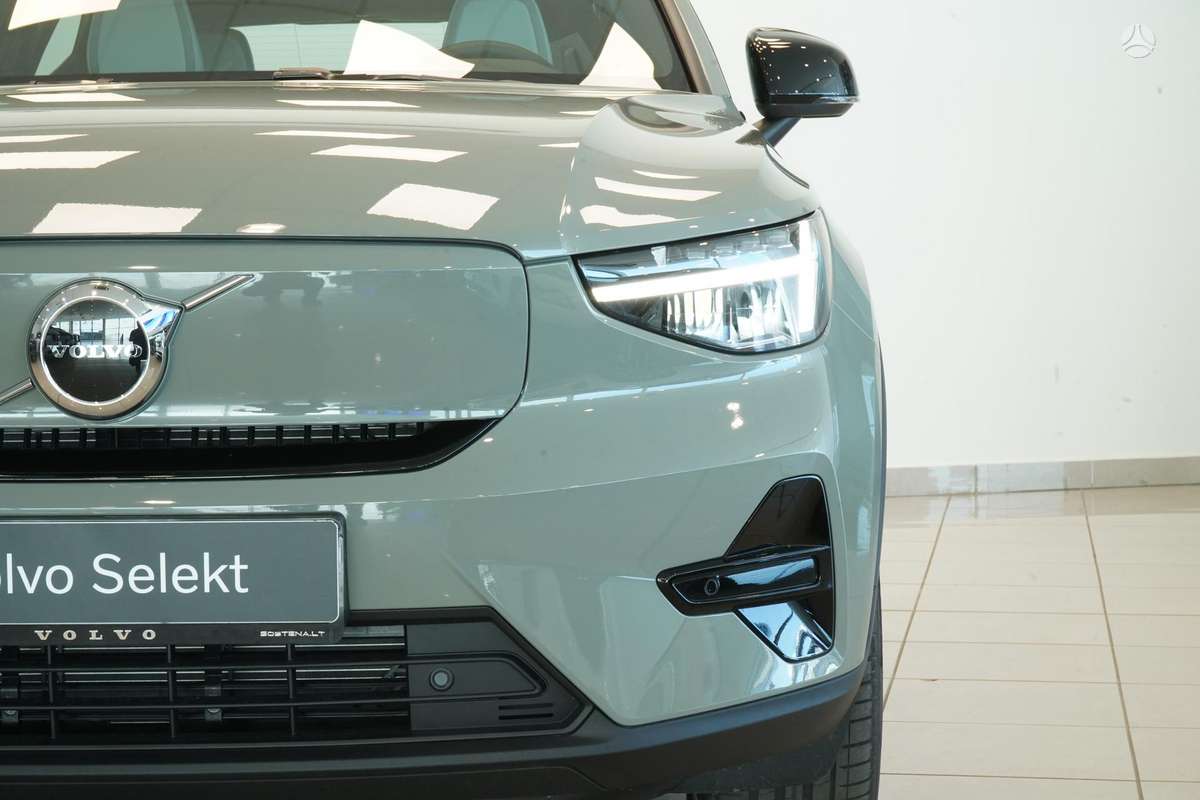 Volvo EX40 - 5
