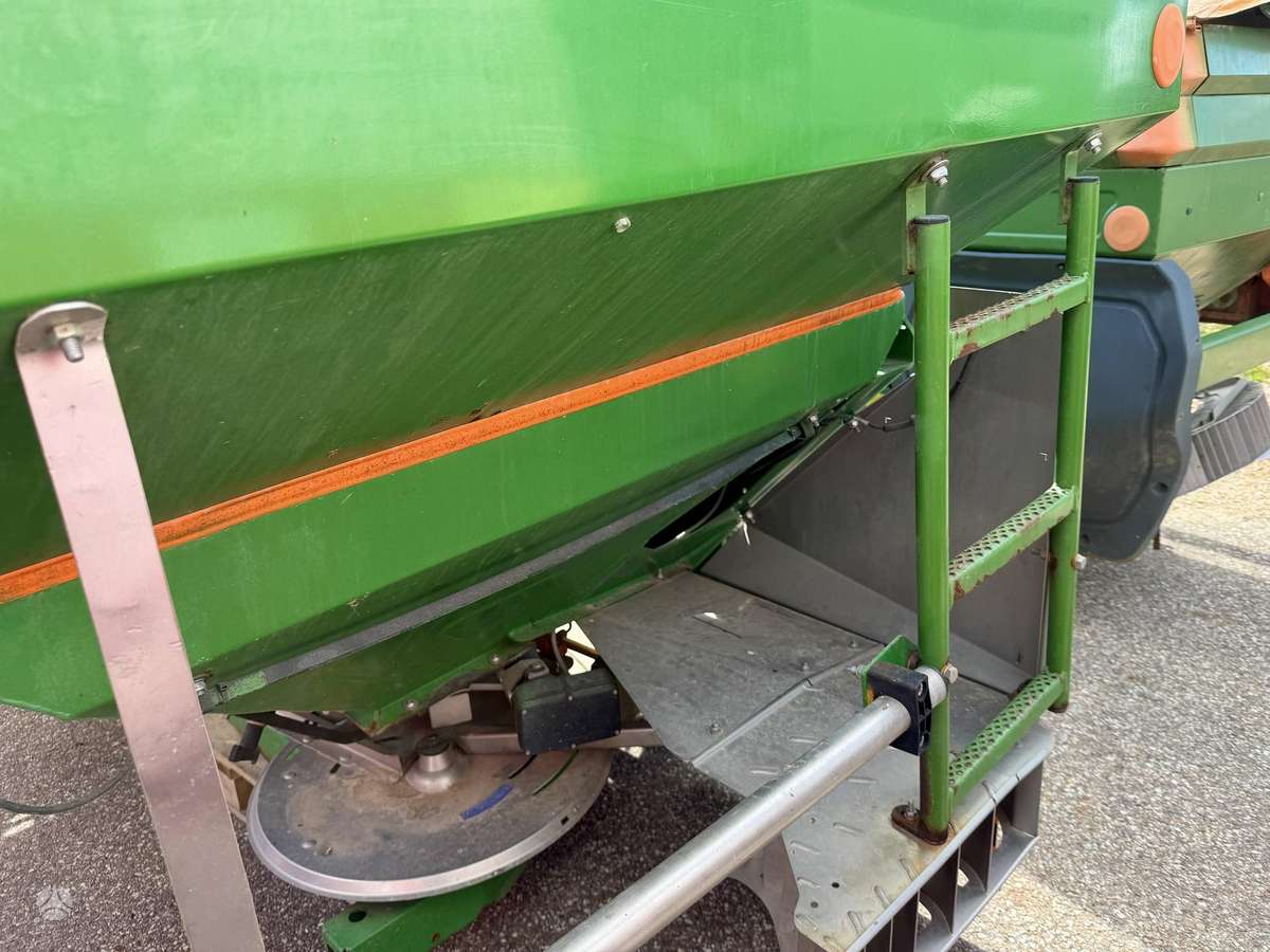Amazone ZA-M 4200, spreaders