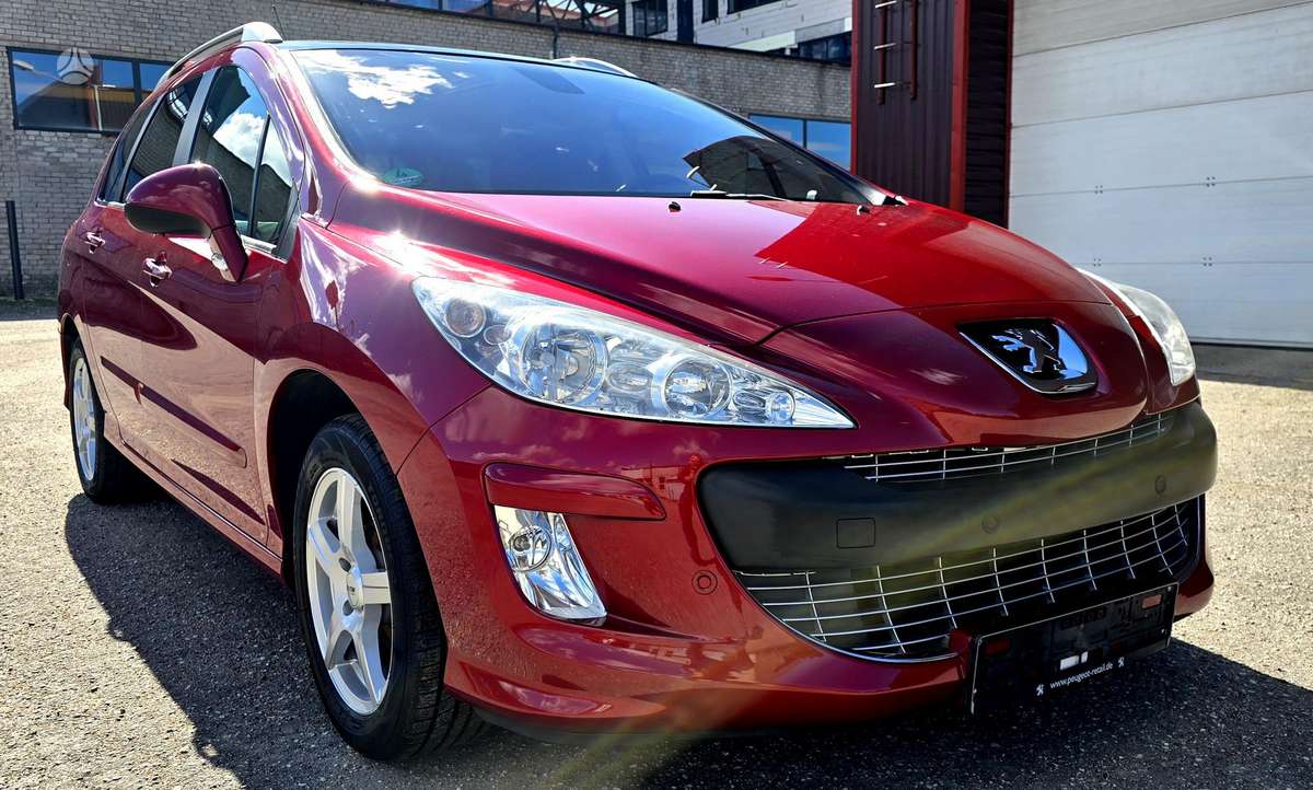 Peugeot 308 - 1