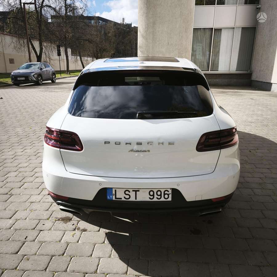 Porsche Macan, 2.0 l., Внедорожник / Кроссовер