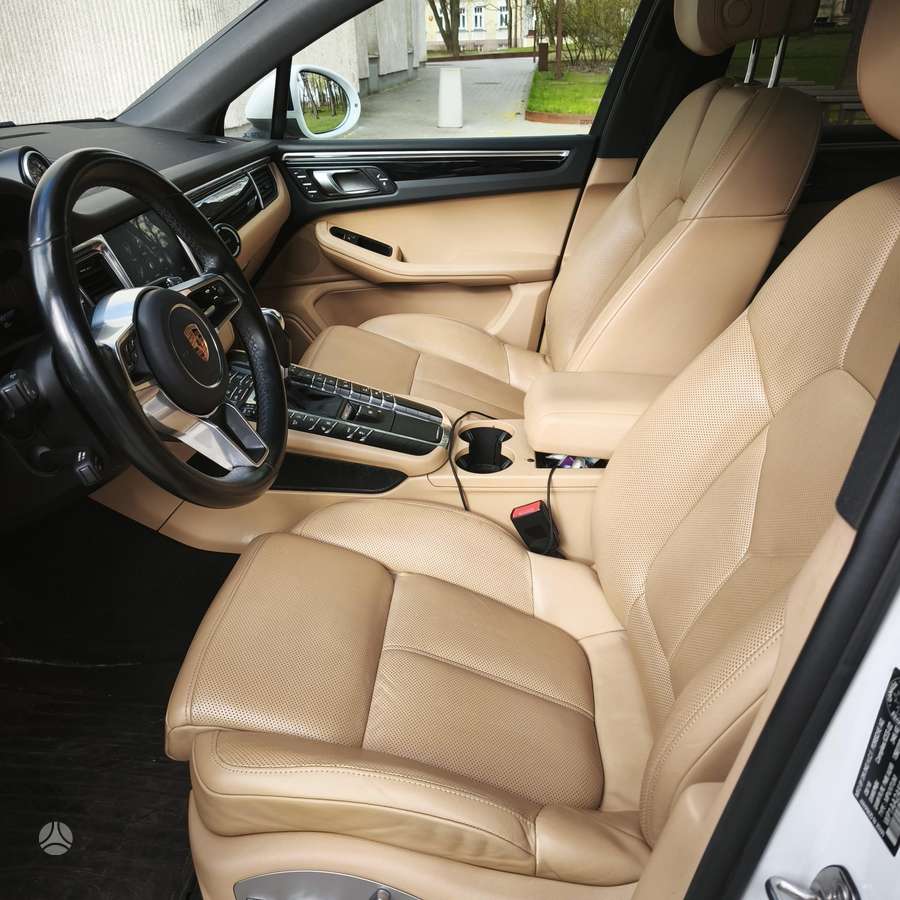 Porsche Macan, 2.0 l., Внедорожник / Кроссовер