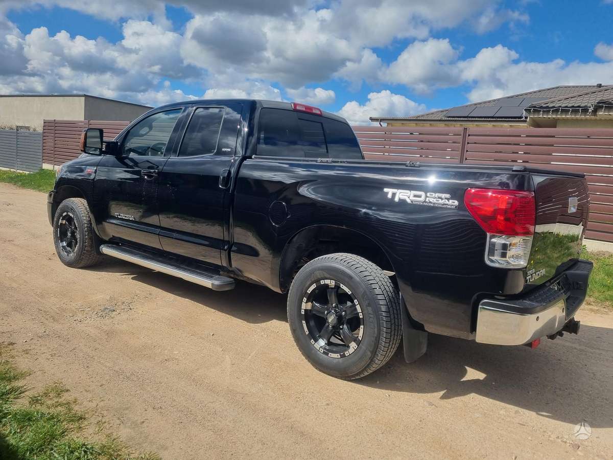 Toyota Tundra - 9