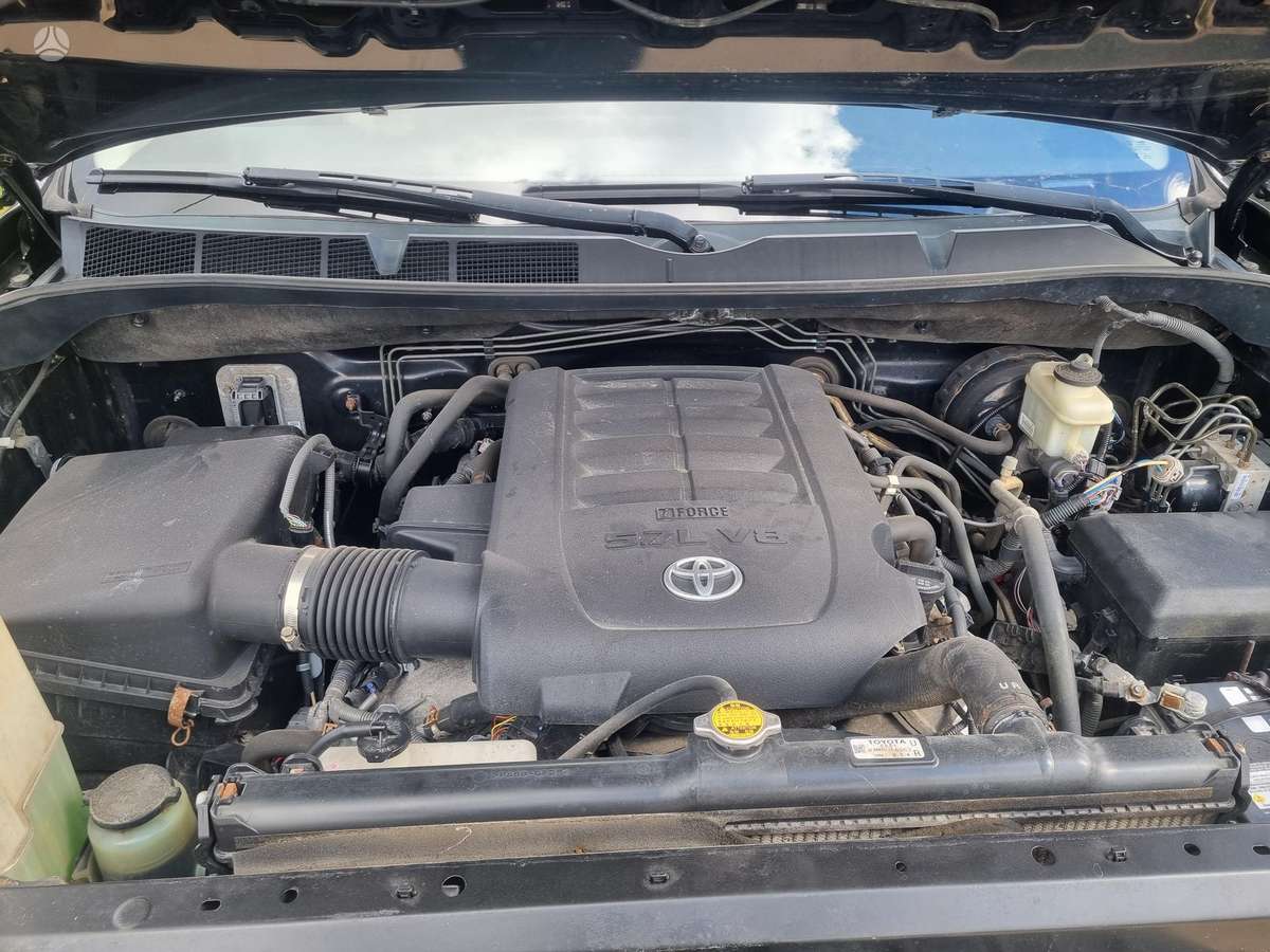 Toyota Tundra - 11