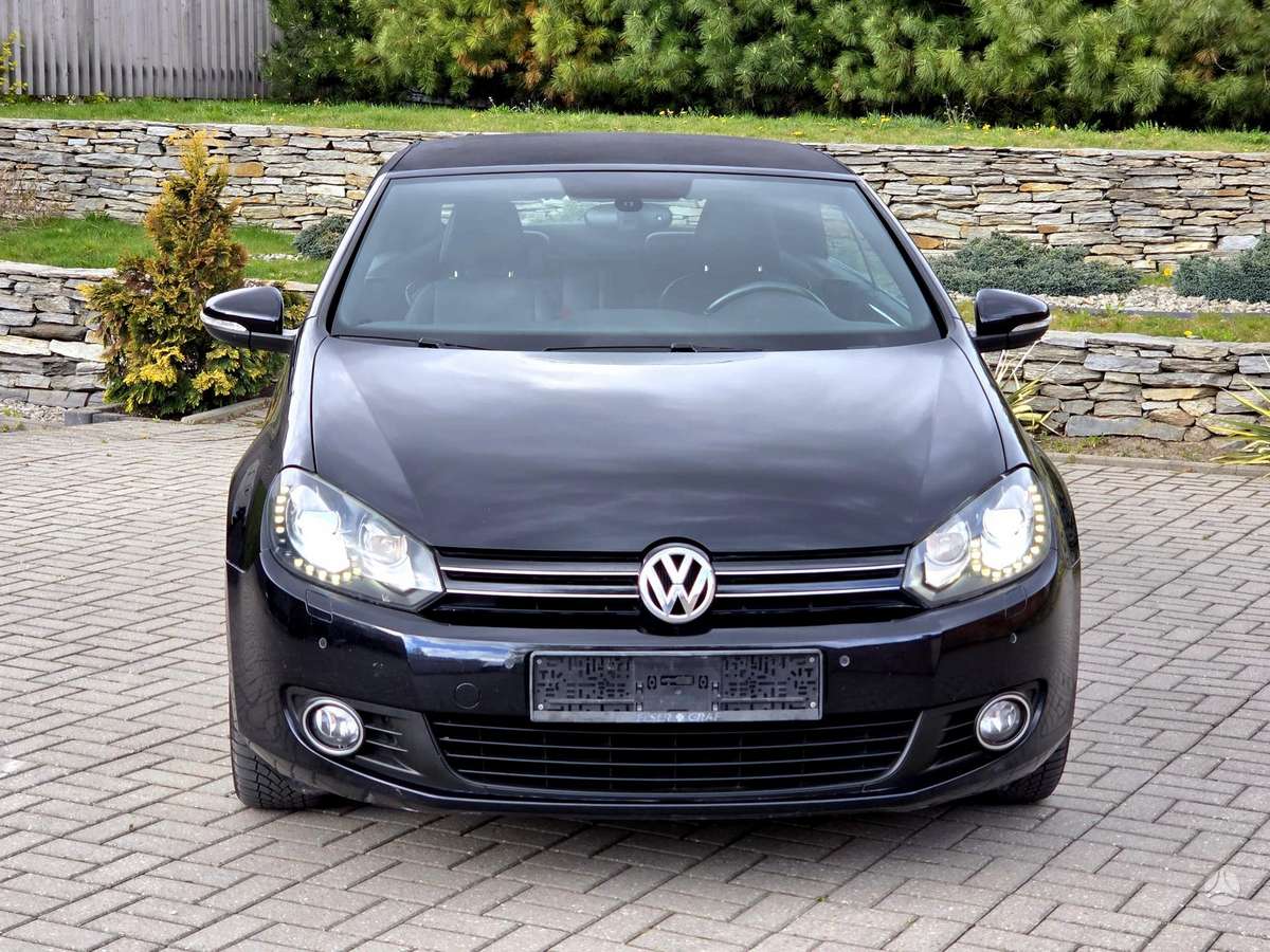 Volkswagen Golf - 8