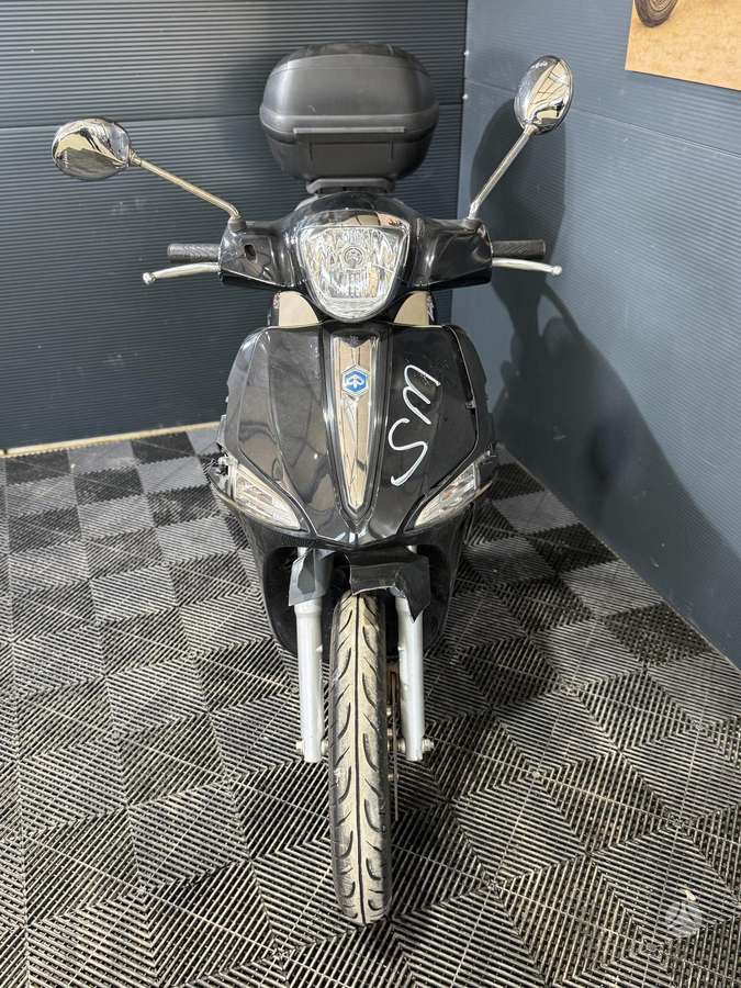 Piaggio Liberty 125cc, мотороллеры / мопеды