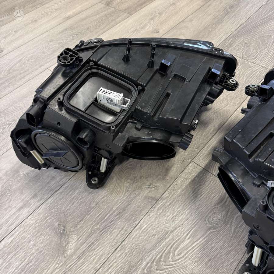Mercedes-Benz SL klasė lights