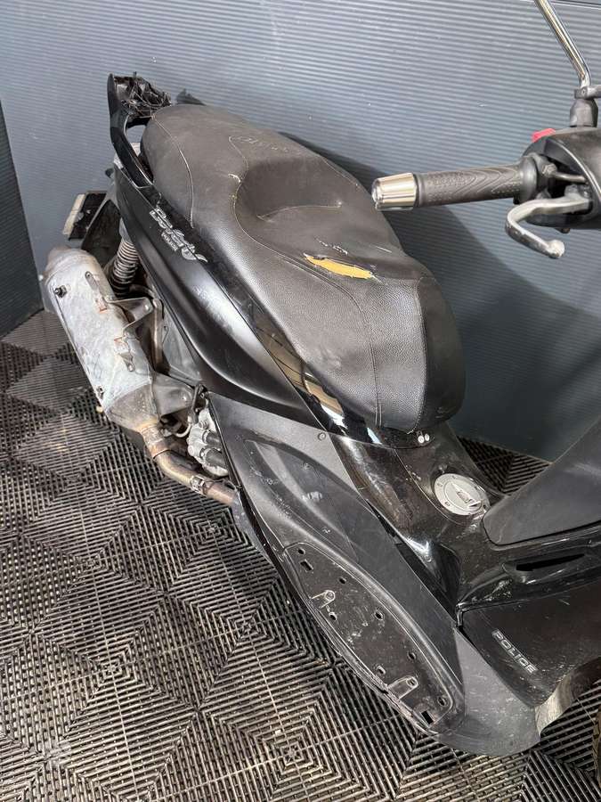Piaggio Beverly 300cc, мотороллеры / мопеды