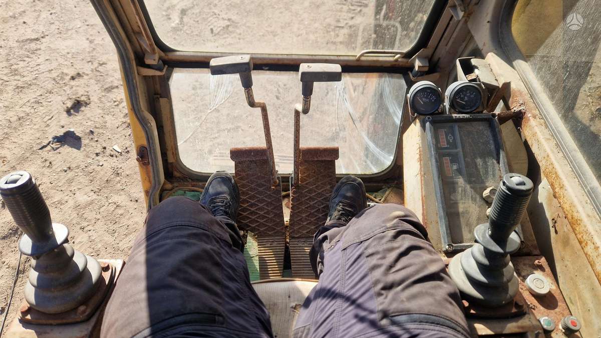 Daewoo DH 180LC, ekskavatori