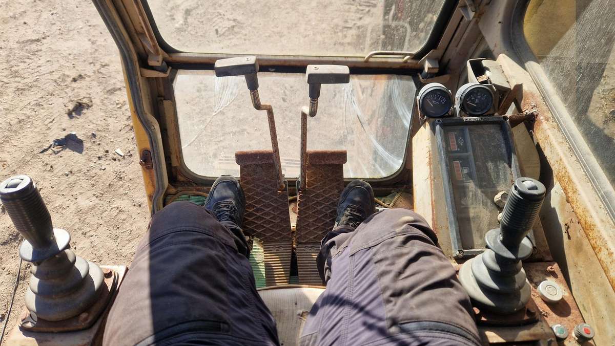 Daewoo DH 180LC, экскаваторы