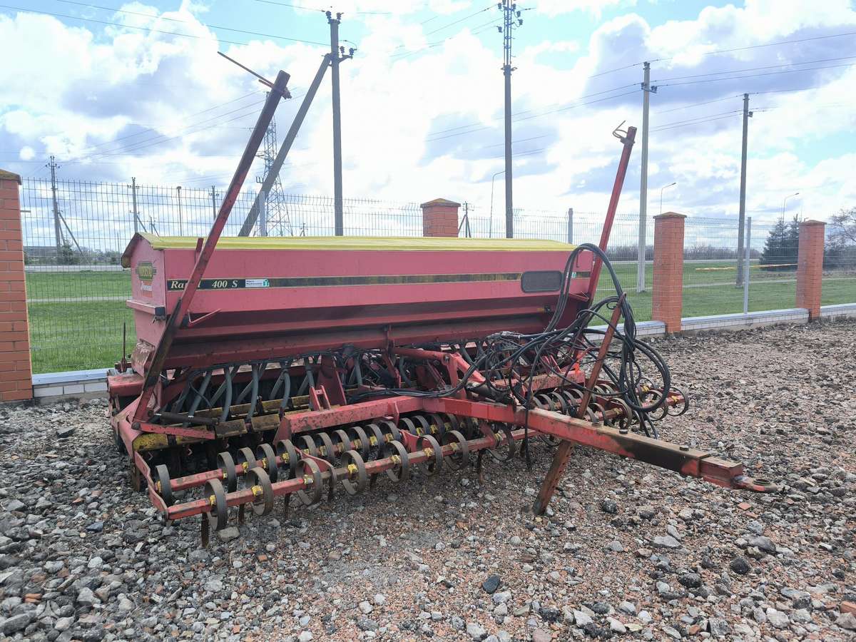 Vaderstad Rapid 400s, seeders, planters