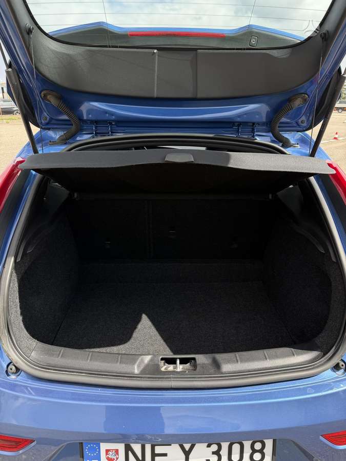 Volvo V40, 2.0 l., Хэтчбек