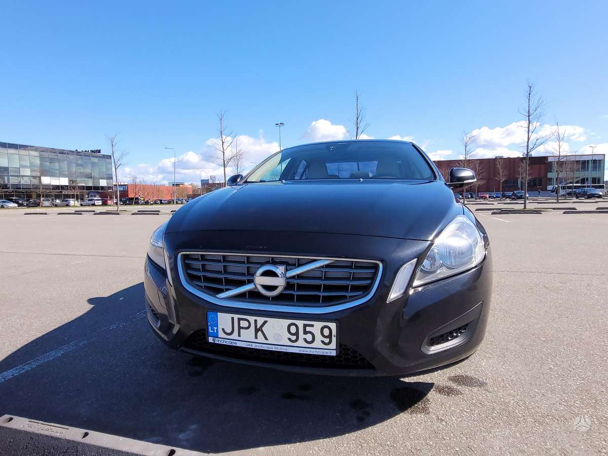 Volvo S60, 2.5 l., Седан