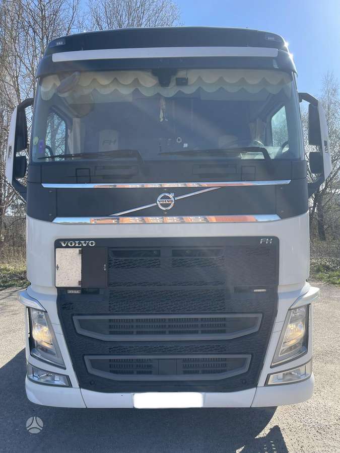 Volvo FH 540, double sleeper