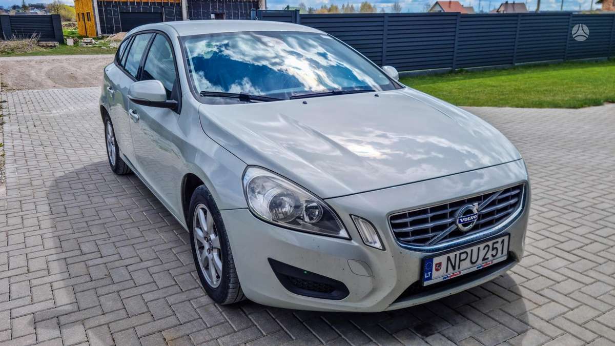 Volvo V60, 2.0 l., universalas