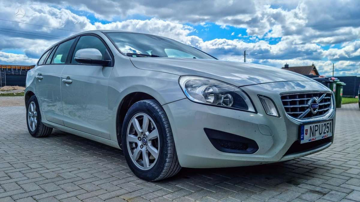Volvo V60, 2.0 l., Универсал