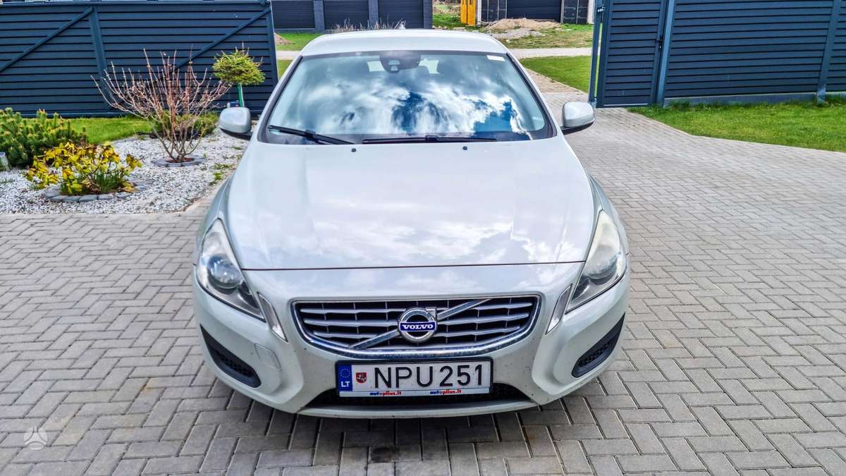 Volvo V60, 2.0 l., universalas