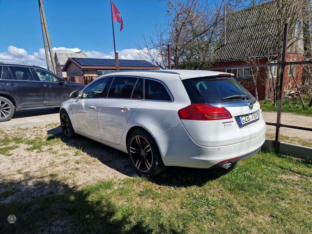 Opel Insignia, 2.0 l., Универсал