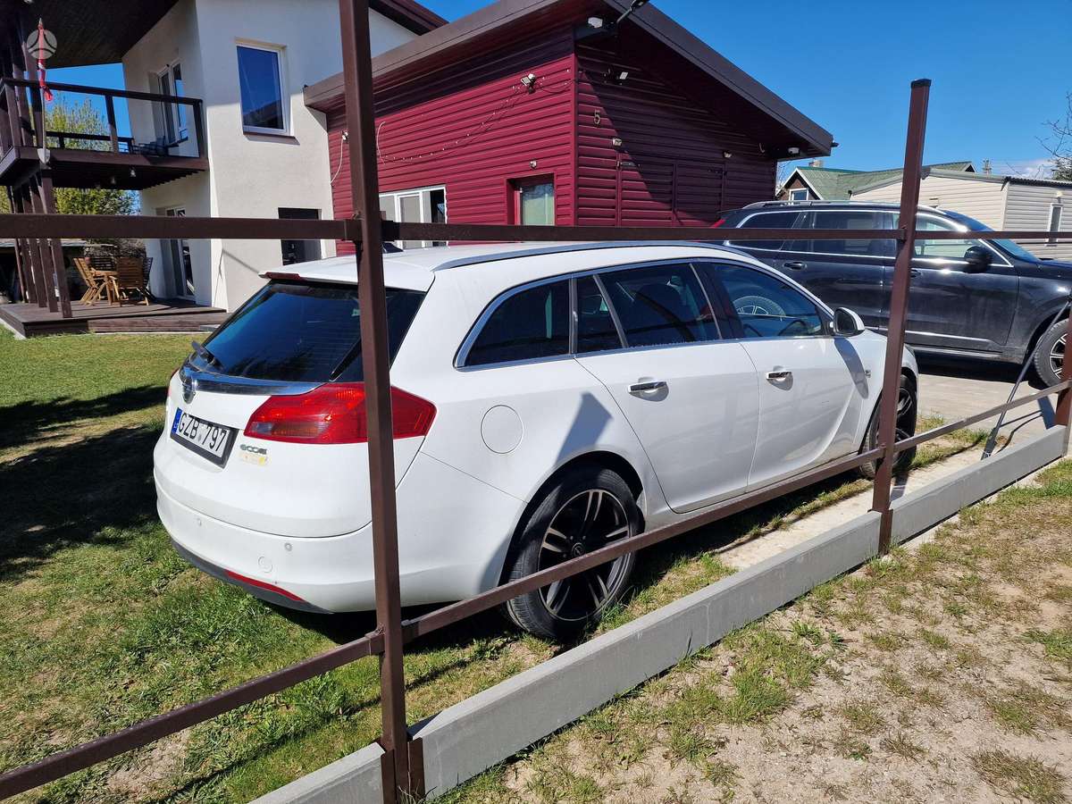 Opel Insignia, 2.0 l., wagon