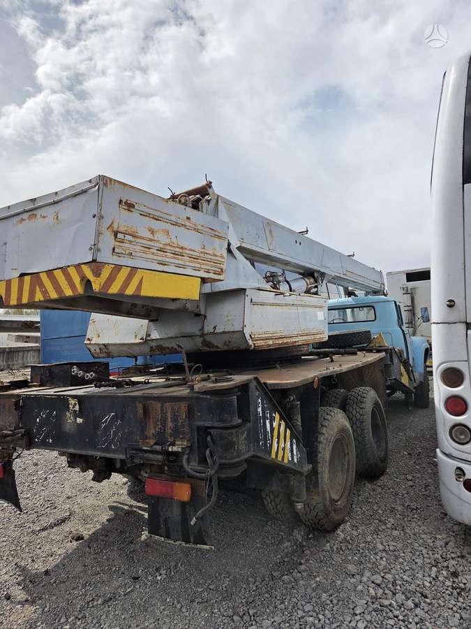 ZIL ZIL, trucks