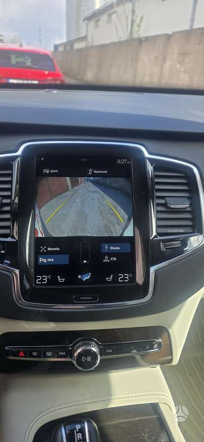 Volvo XC90, 2.0 l., off-road / crossover