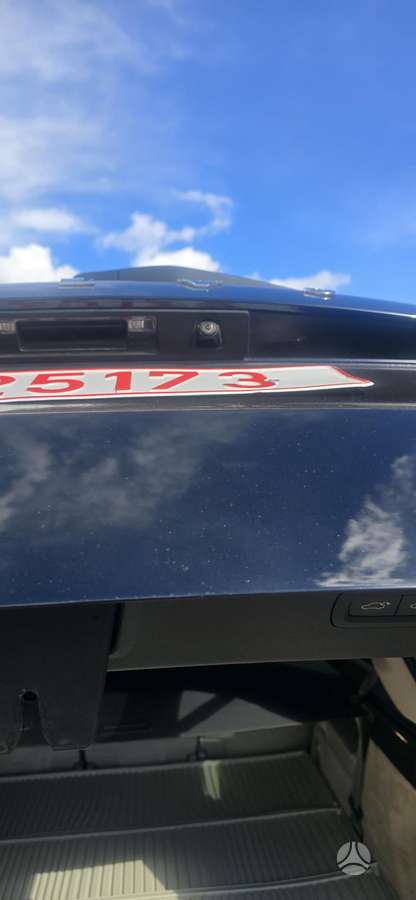 Volvo XC90, 2.0 l., off-road / crossover