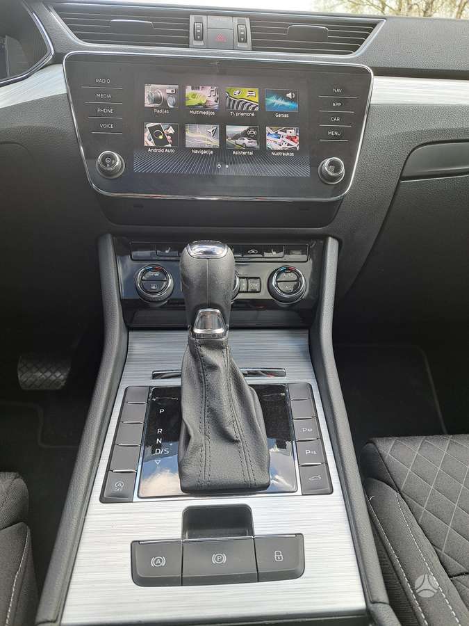 Skoda Superb, 1.5 l., Универсал