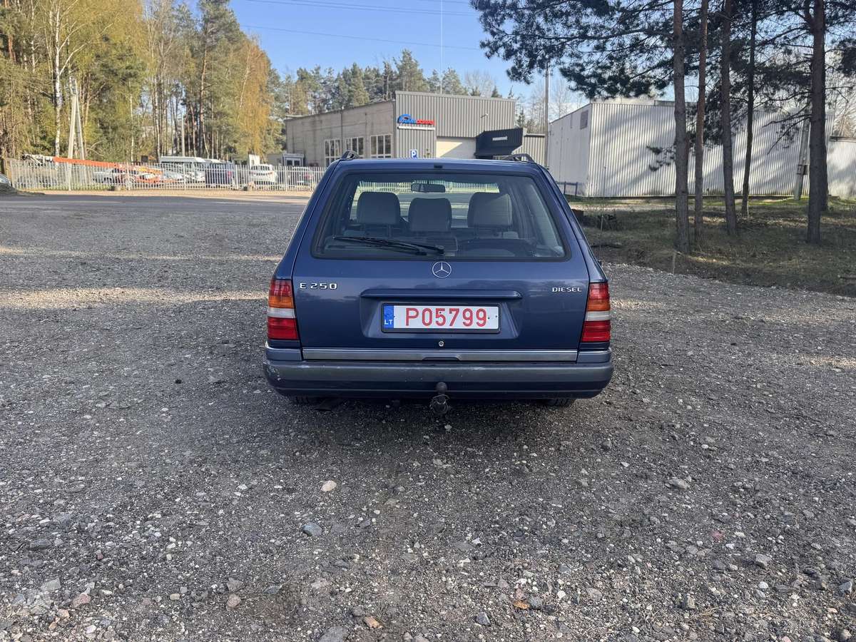 Mercedes-Benz E250, 2.5 l., Универсал