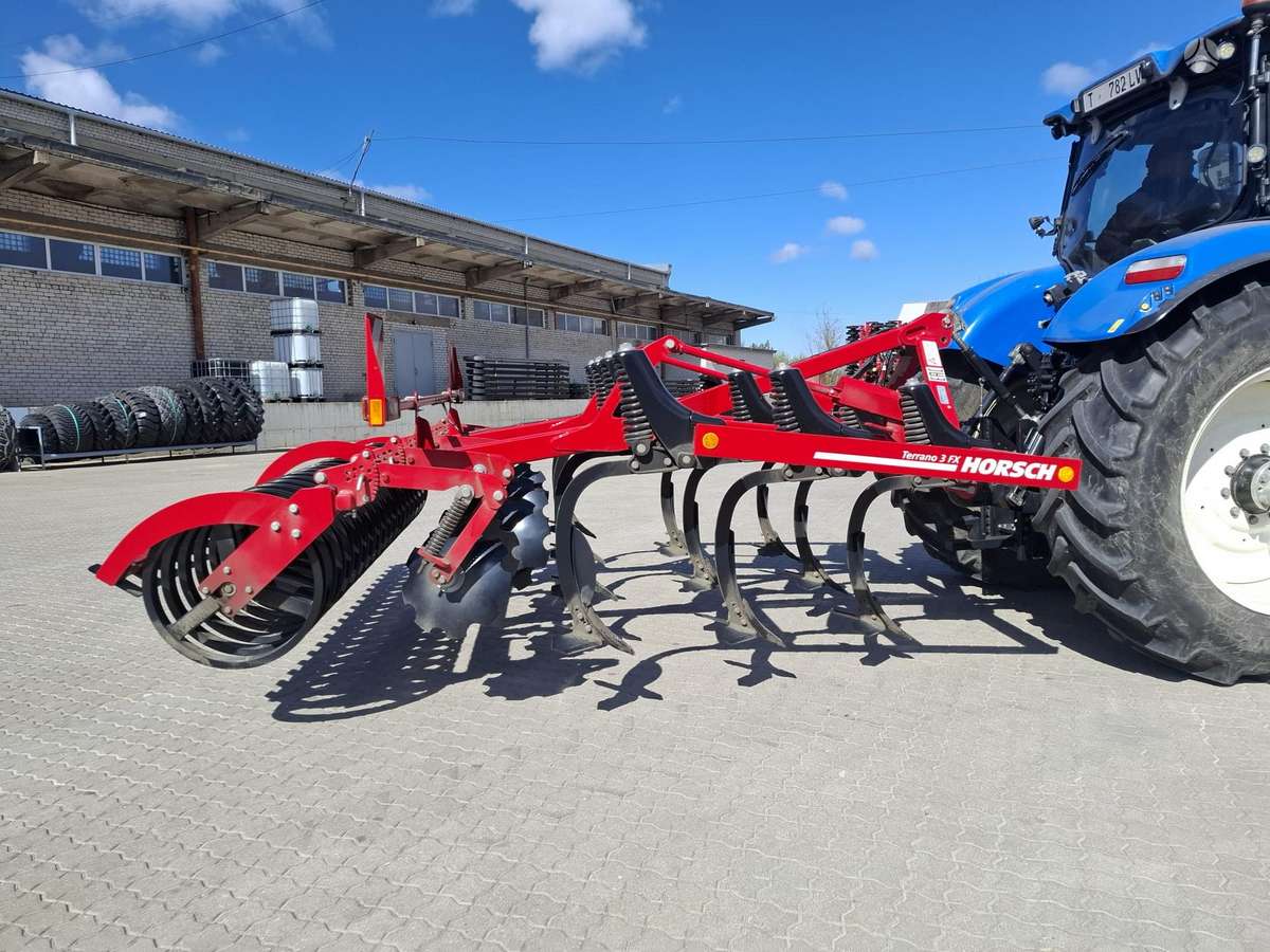 Horsch Terrano 3 FX, žemės dirbimo / ruošimo technika