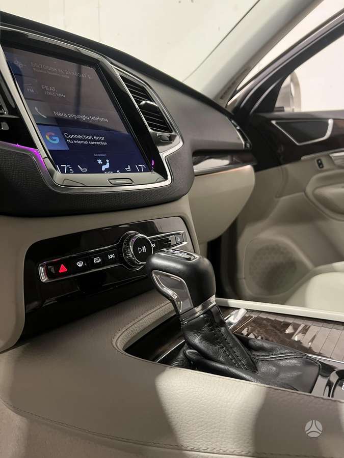 Volvo XC90 - 5