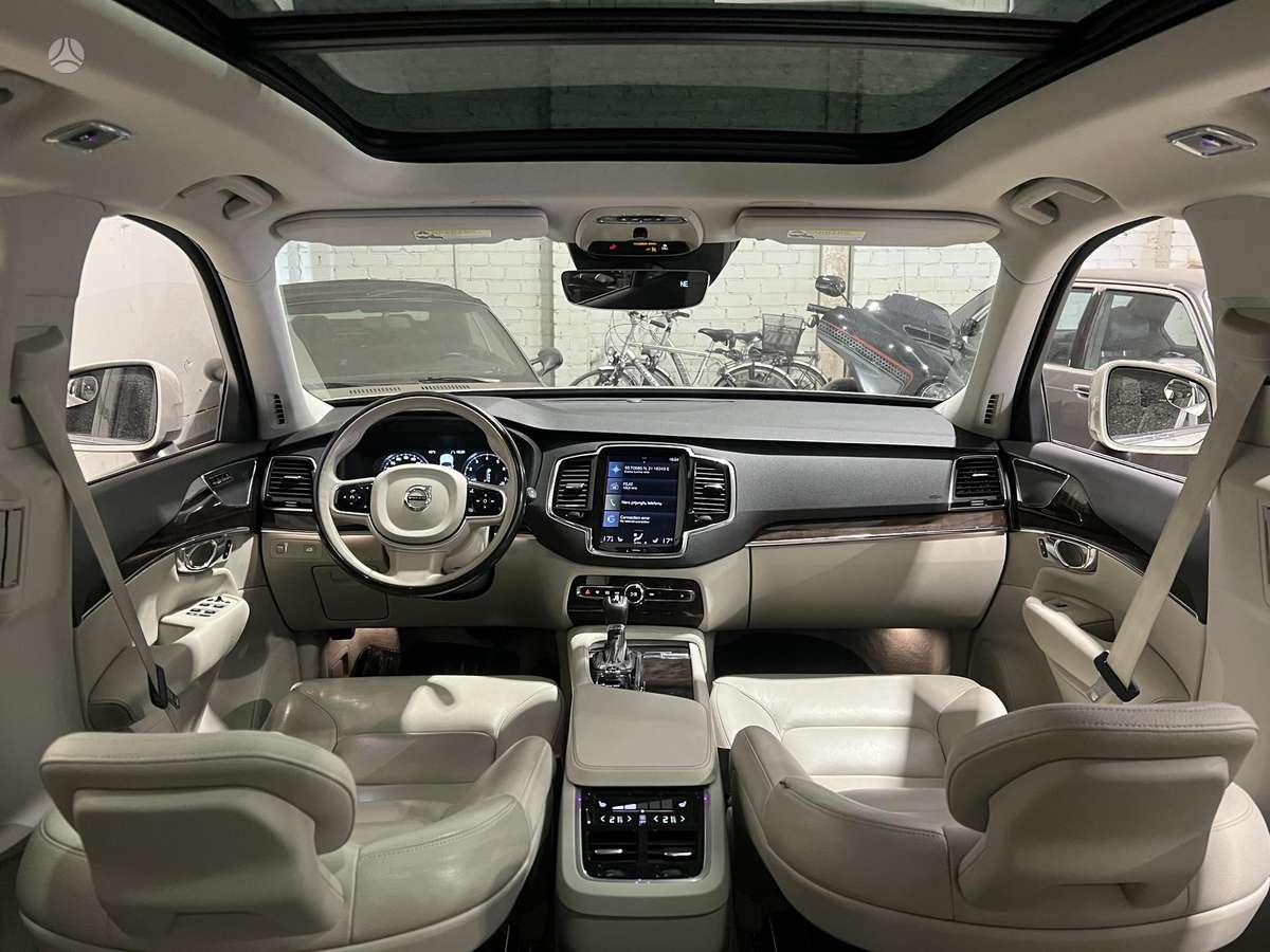 Volvo XC90 - 3