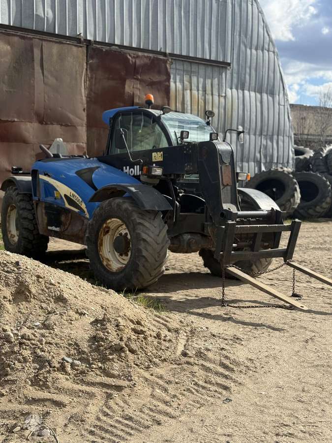 New Holland LM 5060, self-propelled loaders