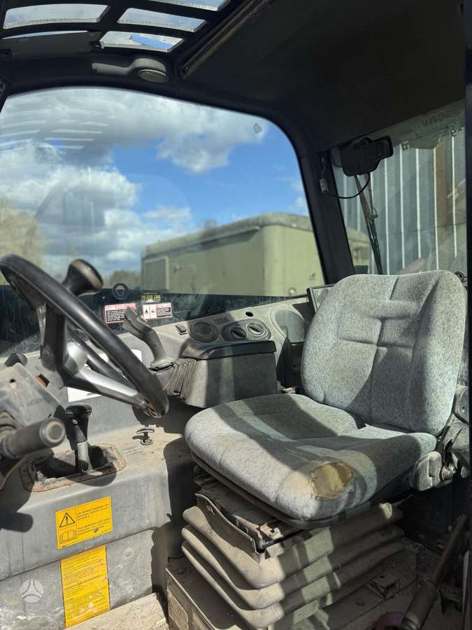 New Holland LM 5060, self-propelled loaders