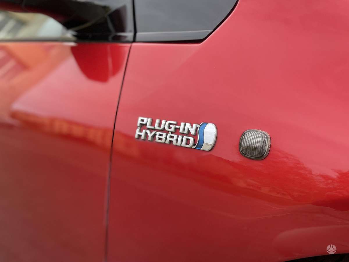 Toyota Prius Prime - 6