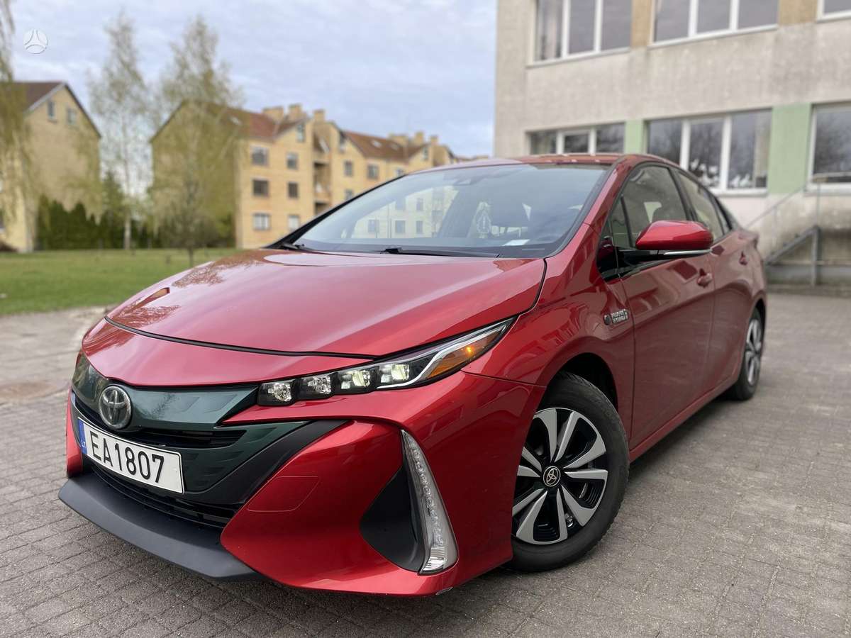 Toyota Prius Prime - 2